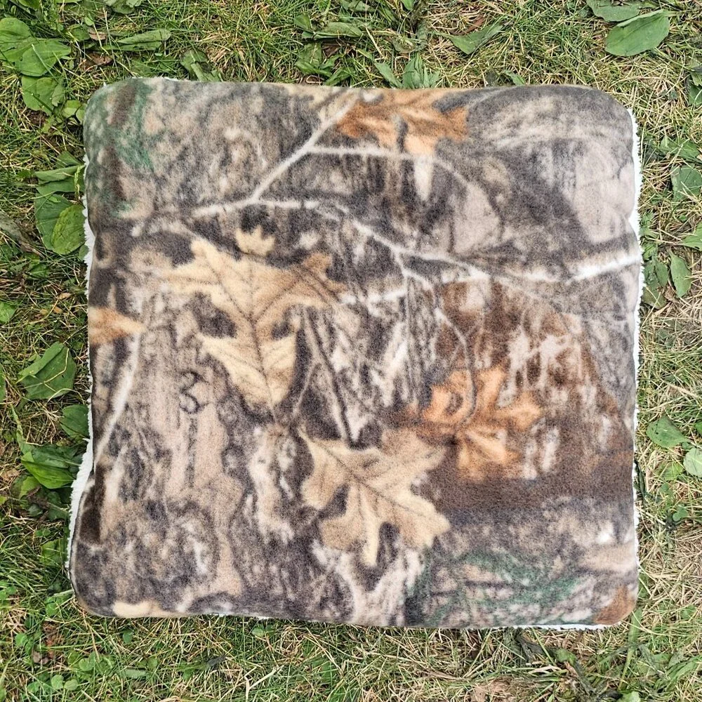 NEW! Brown Camouflage Pet Bed - SMALL 6 layers, Fleece + Sherpa | Dog Puppy Cat